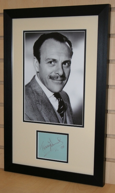 Terry Thomas autograph