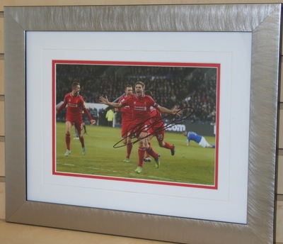 Steven Gerrard signed photo