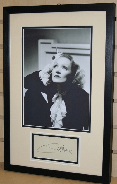 Marlene Dietrich autograph