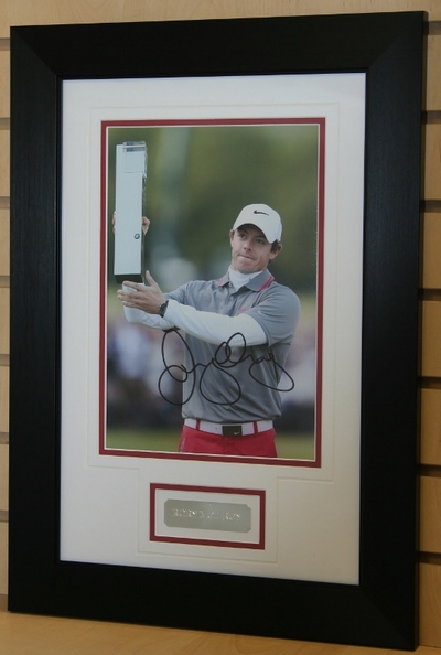 Rory McIlroy signed 12 x 8 photo