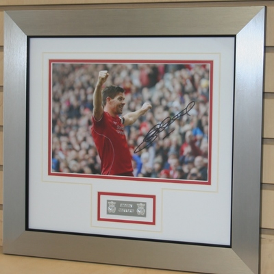 Stevie G signed 12 x 8 photo