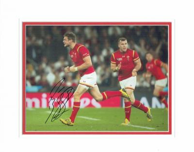 Dan Bigger signed 12 x 8 photo