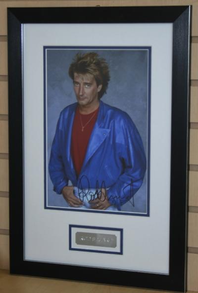 Sir Rod Stewart signed 12 x 8