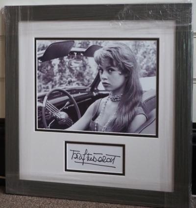 Brigette Bardot large autograph