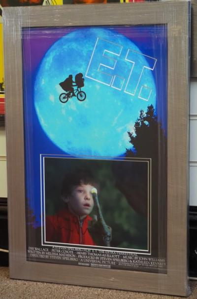 Henry Thomas E.T autograph