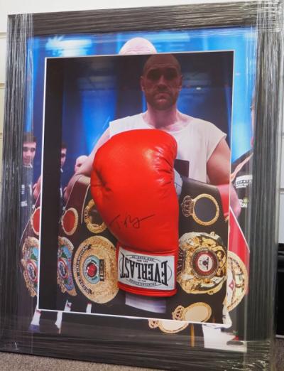 Tyson Fury signed boxing glove