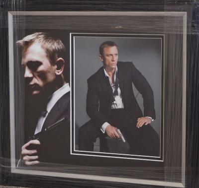 Daniel Craig signed photo