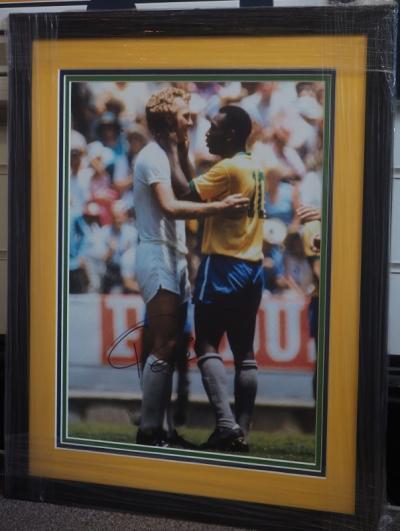 Pele hand signed A3 photograph