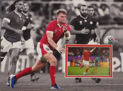 Dan Biggar autograph