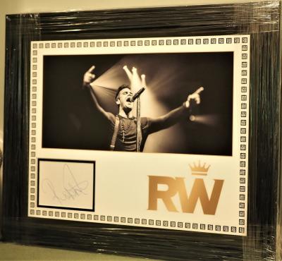 Robbie Williams autograph