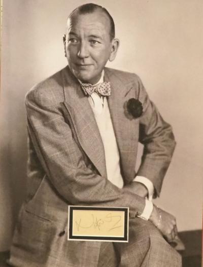 Noel Coward autograph